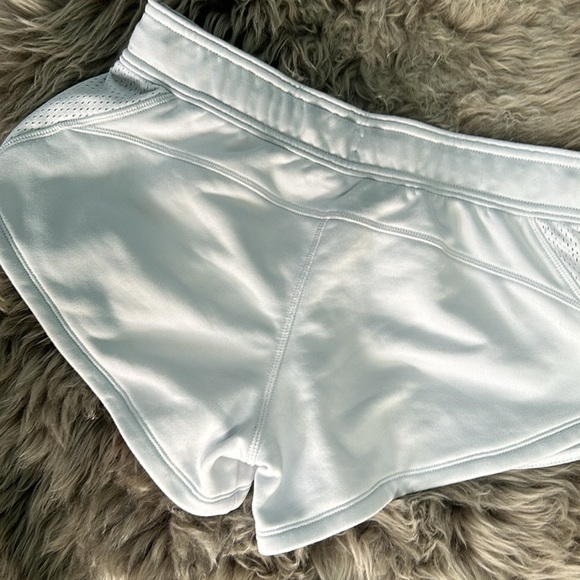 UA shorts - Picture 4 of 4